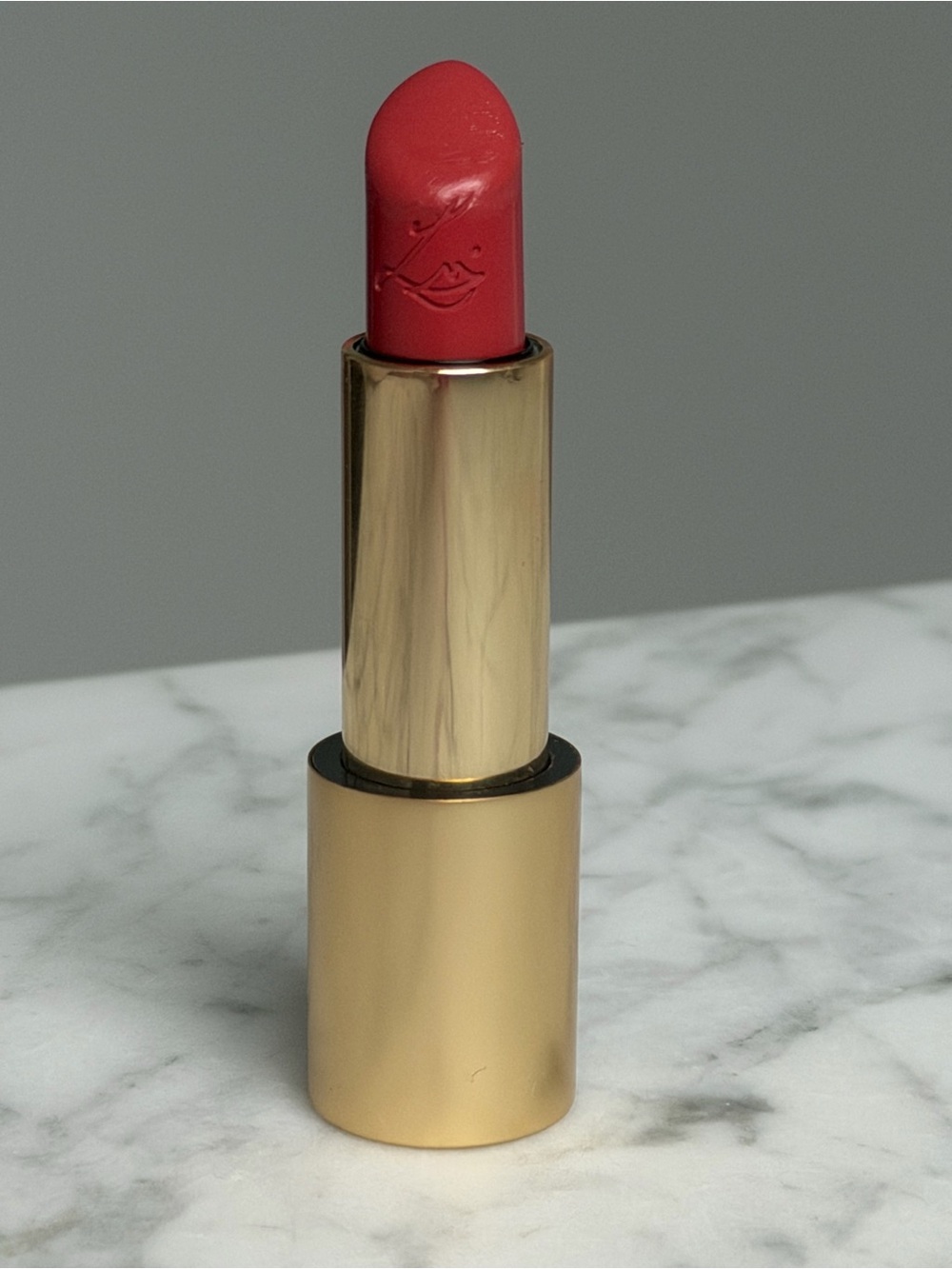 Lisa Eldridge Lipstick in “Je Ne Sais Quoi”
